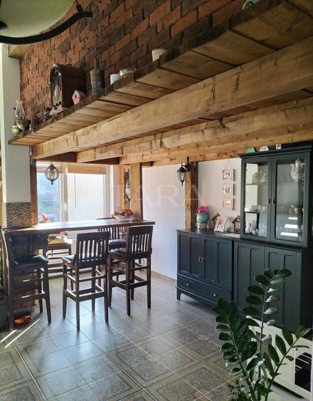 Apartament cu 4 camere, mobilat în Florești