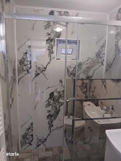 Apartament cu 2 camere în Micro 6