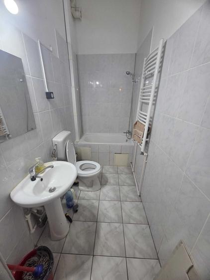 Apartament cu 2 camere semidecomandat în Runcu