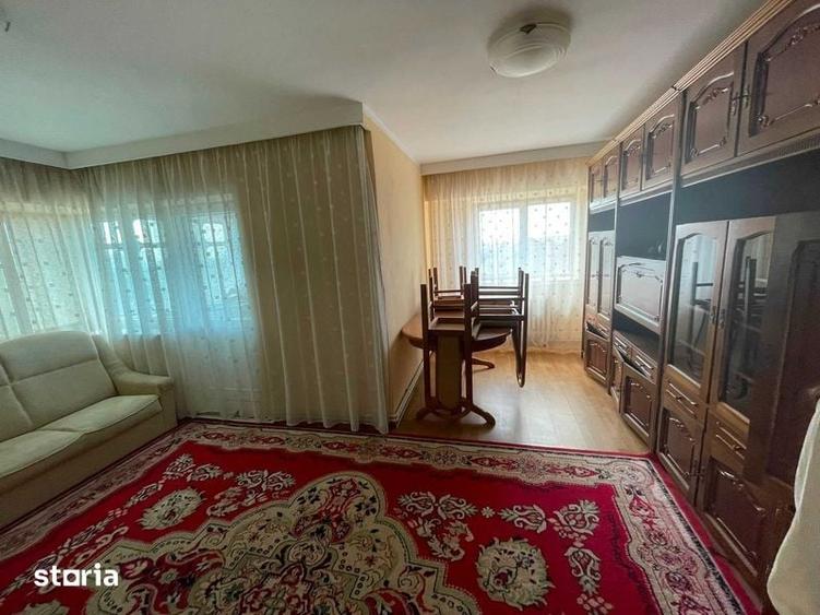 Apartament cu 3 camere decomandat în Obcini