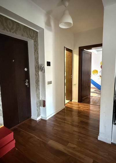 Apartament cu 2 camere semidecomandat, mobilat în Cișmigiu