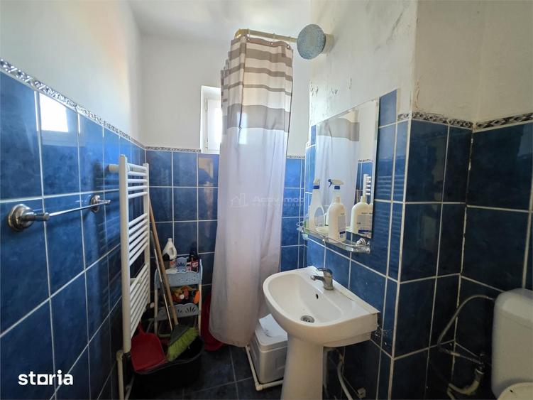 Apartament cu 3 camere decomandat în Micro 5