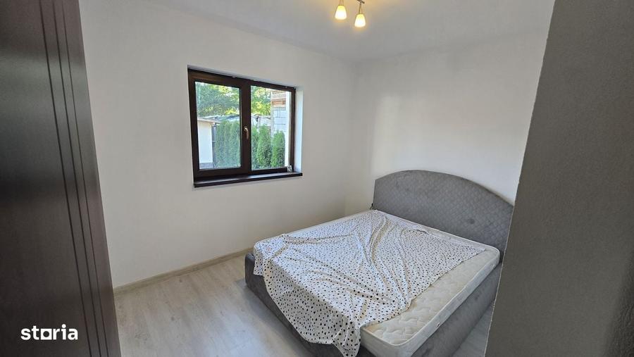 Casă cu 4 camere în Izvoarele