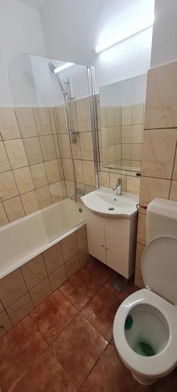 Garsonieră semidecomandată în Apărătorii Patriei