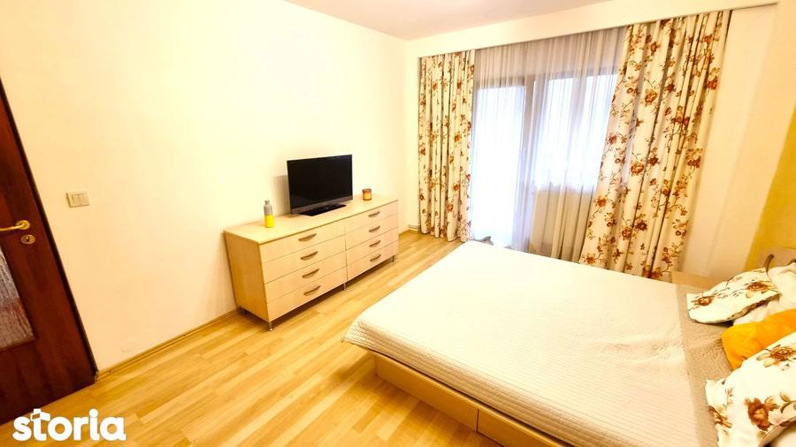 Apartament cu 3 camere în Malu Roșu