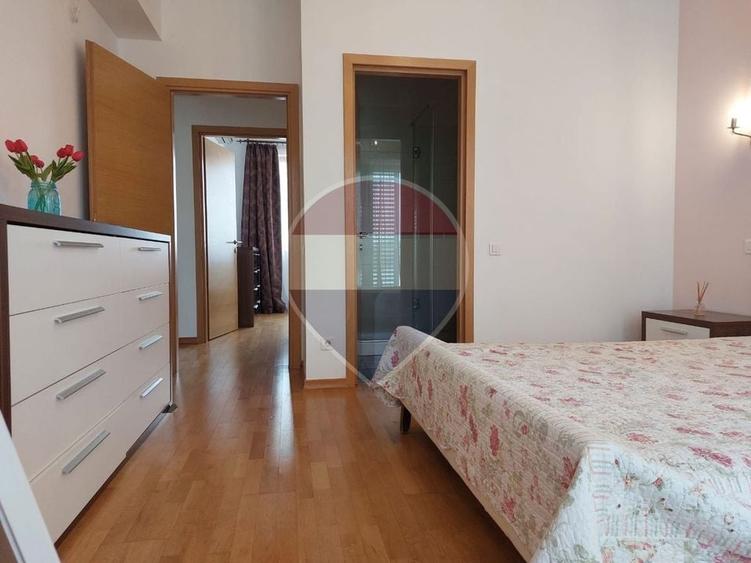 Apartament cu 3 camere decomandat în Kiseleff