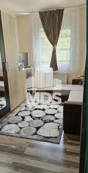 Apartament cu 3 camere semidecomandat, mobilat în Circumvalațiunii