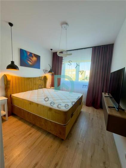 Apartament cu 3 camere decomandat în Tractorul