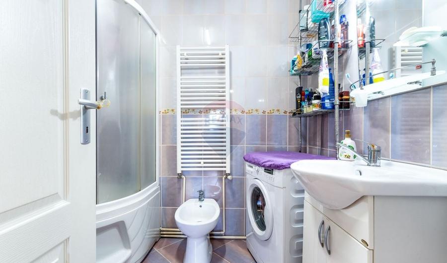 Apartament cu 3 camere semidecomandat, mobilat în Mănăștur