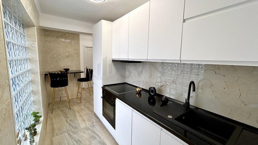 Apartament cu 2 camere decomandat în Băneasa