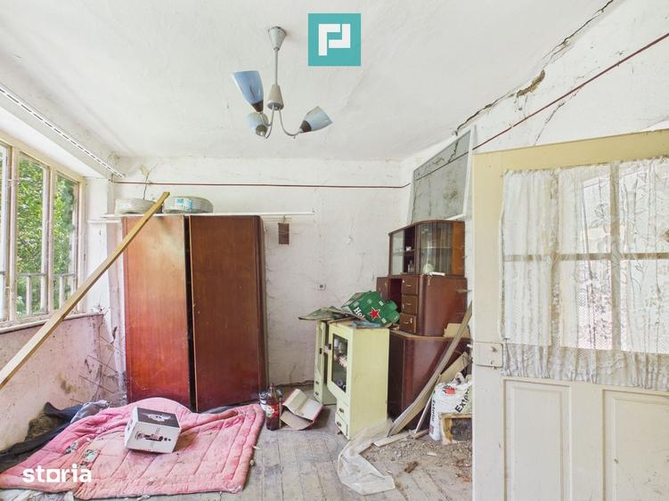 Casă cu 6 camere cu Teren 1440 Mp în Zerind