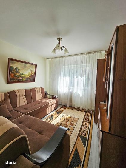Apartament cu 2 camere semidecomandat în Mircea cel Bătrân