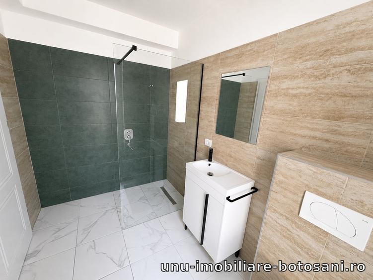 Duplex cu 4 camere cu Teren 250 Mp în Periferie