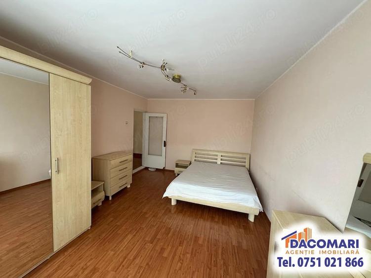 Apartament cu 3 camere decomandat în Central