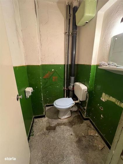 Apartament cu 3 camere decomandat în Socola