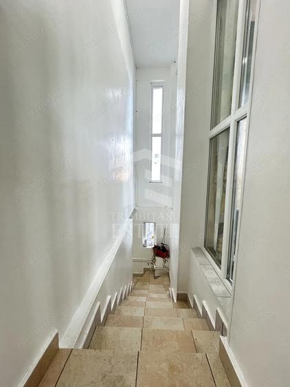 Spațiu comercial, de 306 mp, în Brătianu