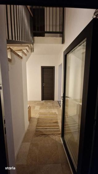 Casă cu 4 camere cu Teren 500 Mp în Păulești