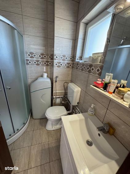 Casă cu 4 camere cu Teren 270 Mp în Central