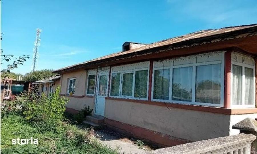 Casă cu 3 camere cu Teren 527 Mp în Mihai Bravu