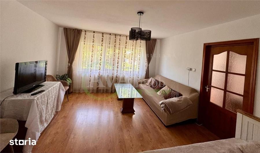 Garsonieră decomandată în Central