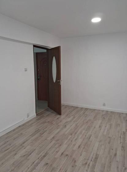 Apartament cu 2 camere decomandat în Cetate