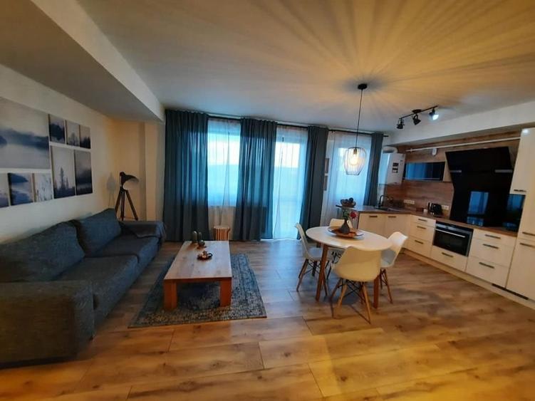 Apartament cu 2 camere semidecomandat în Central