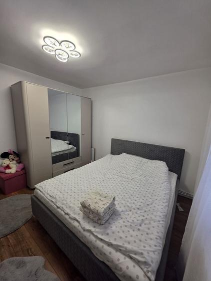 Apartament cu 3 camere decomandat, mobilat în Mărăști