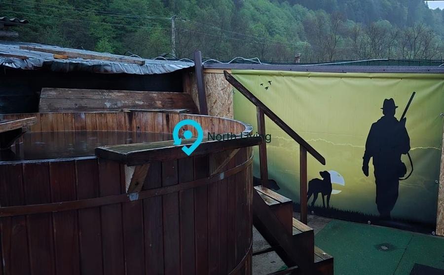 Casă individuală cu 9 camere cu Canalizare în Lerești