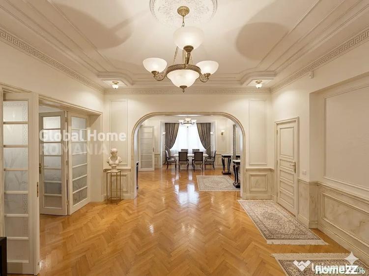 Casă cu 7 camere cu Teren 566 Mp în Domenii