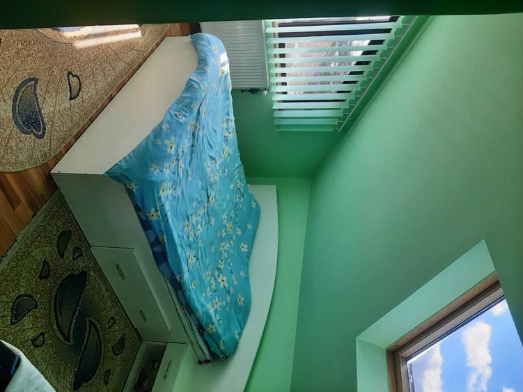 Casă cu 4 camere în Exterior Vest