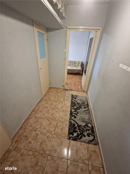 Apartament cu 2 camere semidecomandat în Dacia