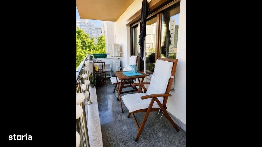 Apartament cu 3 camere în Victoriei