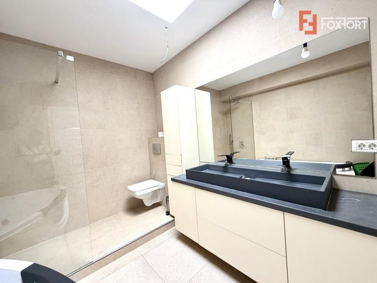 Duplex cu 4 camere cu Teren 430 Mp în Sânandrei