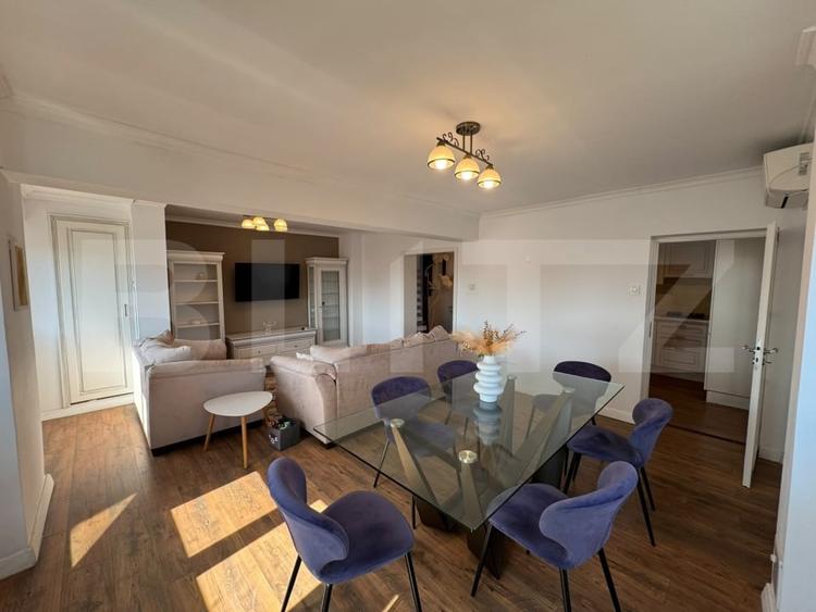 Apartament cu 4 camere decomandat, mobilat în Ultracentral