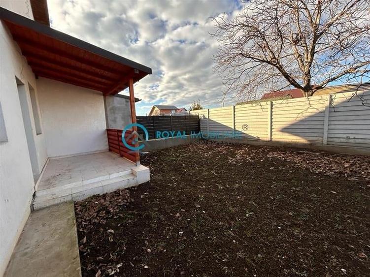 Duplex cu 4 camere cu Canalizare în Strejnicu