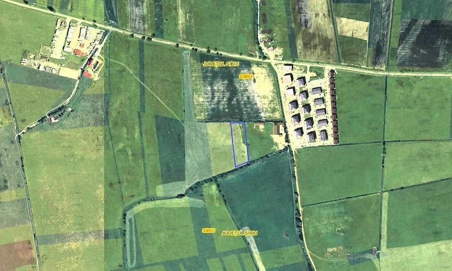 Teren de 7100 mp, în Central