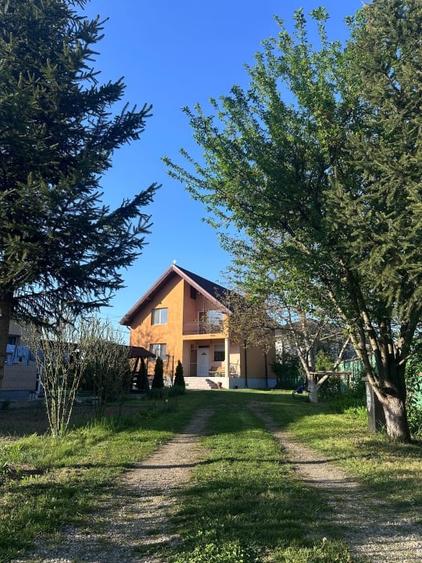 Casă individuală cu 4 camere cu Canalizare în Gilău