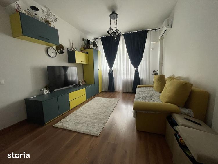 Apartament cu 2 camere în Apărătorii Patriei