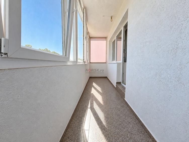Apartament cu 3 camere decomandat, mobilat în Ozana