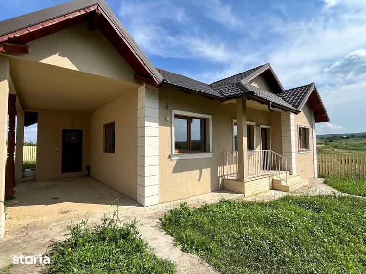 Casă cu 4 camere cu Teren 500 Mp în Central