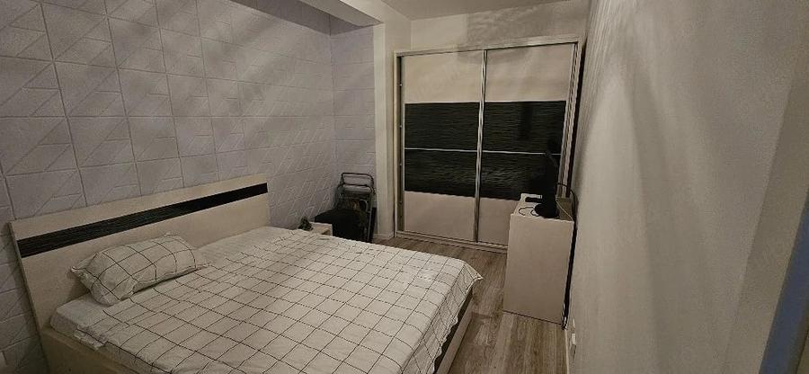 Apartament cu 2 camere semidecomandat, mobilat în Tomis Nord