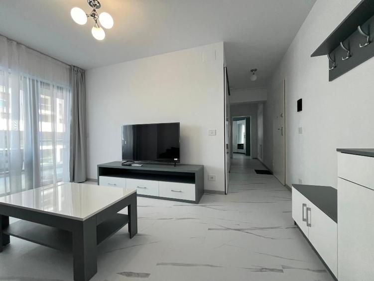 Apartament cu 2 camere semidecomandat în Aviației