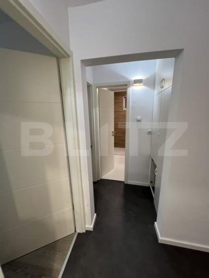Apartament 3 camere, decomandat, parcare, zona UMF - 9