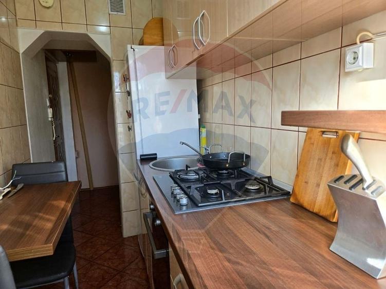 Apartament cu 2 camere semidecomandat, mobilat în Cetății