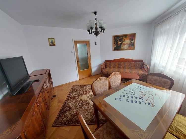 Apartament cu 3 camere decomandat în Lazaret
