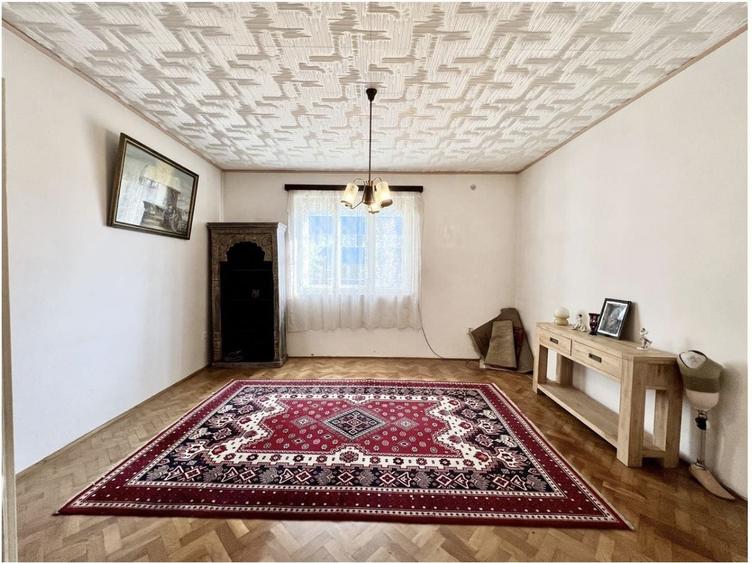 Duplex cu 4 camere cu Canalizare în Lazaret