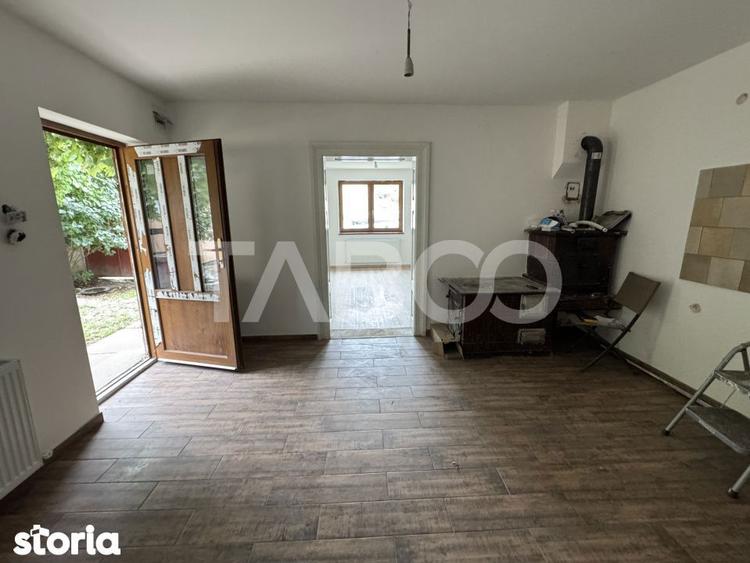 Casă cu 2 camere cu Canalizare în Cristian