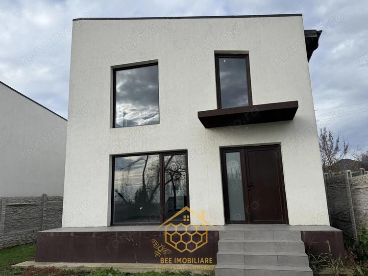 Casă cu Teren 300 Mp în Șimnicu de Jos