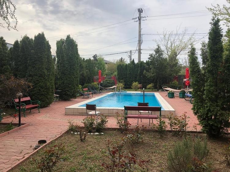 Casă cu 5 camere cu Teren 100 Mp în Corbeanca