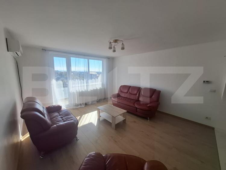 Apartament cu 3 camere semidecomandat, mobilat în Cloșca